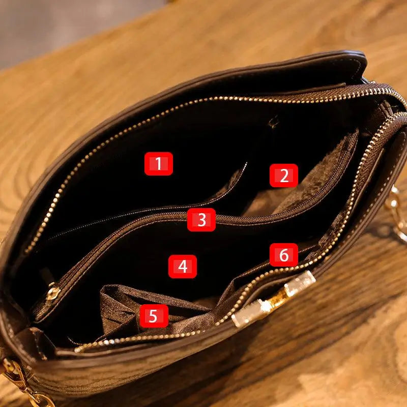 Bolsa Feminina de Couro Victória